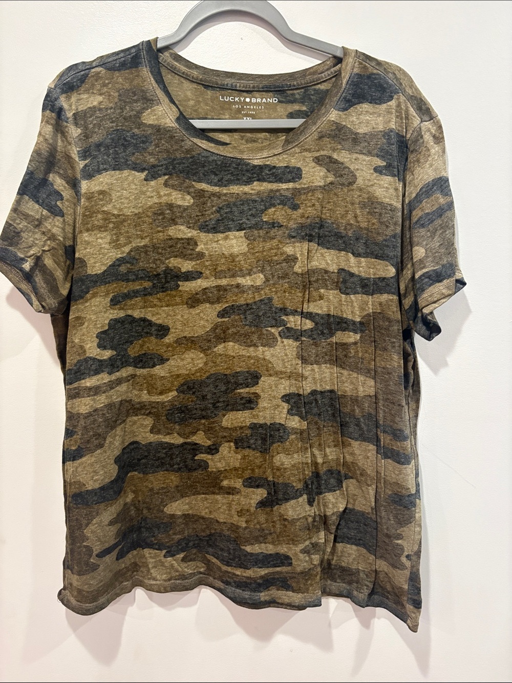 Lucky Brand Women's Short Sleeve Camo Tee - Olive and Gray ptp 24 length 26